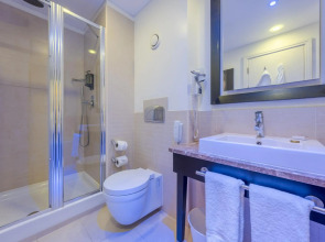 Отель Pestana Chelsea Bridge Hotel & Spa