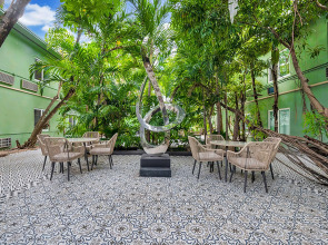 Atrium Hotel, Trademark Collection by Wyndham