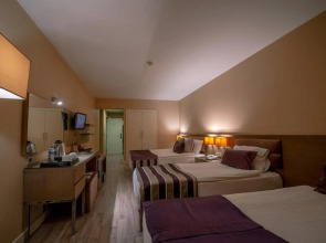 The New Hotel Zeybek