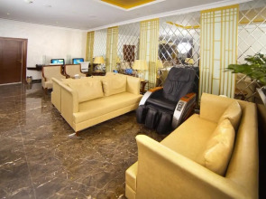 Raviz Center Point Hotel