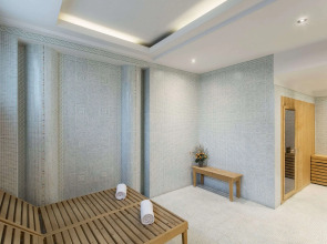 Ramada Hotel & Suites by Wyndham Bucharest North