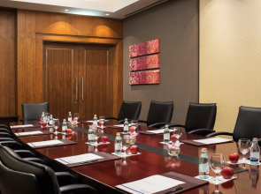 Amwaj Rotana, Jumeirah Beach