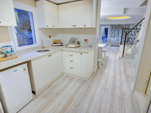 The PINEHILL Hotel & Suites