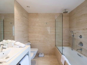 Catalonia Catedral Hotel