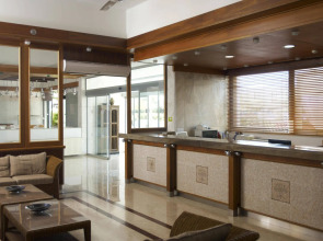 Senator Hotel Apartments - Adults Only