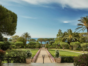 Отель Grand-Hôtel du Cap-Ferrat, A Four Seasons