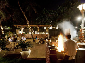 Novotel Mumbai Juhu Beach Hotel