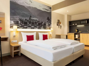 Vienna House Easy München