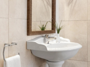 Отель Grecotel Pallas Athena