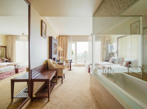 Sea Links Beach Hotel