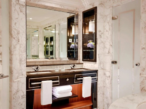 The Ritz-Carlton, Berlin