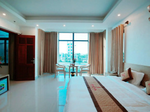 Anova Airport Hotel — Convenient & Friendly