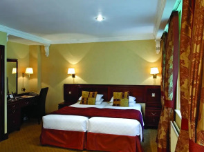 Rochester Hotel by Blue Orchid