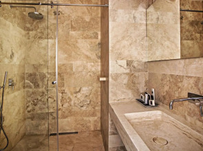 Mikes Kanarium City Hotel