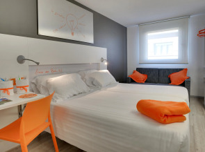 Hotel Bed4u Pamplona