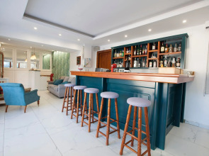 John & Mary's Studios