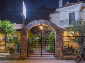 Dedeminn Garden Hotel