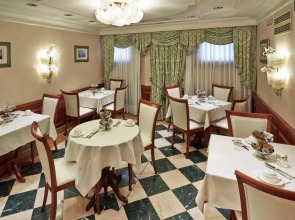 Hotel Antiche Figure