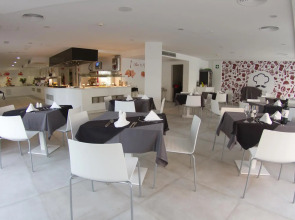 Welikehotel Triton Beach