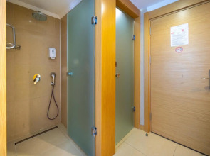 Отель Aurasia Design