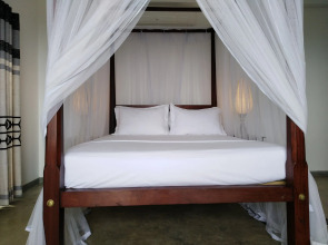 Lara's Place Unawatuna