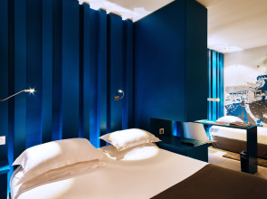 Hotel Arc de Triomphe Etoile