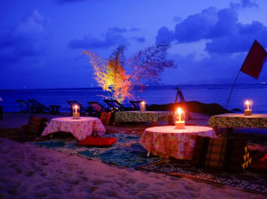 Thaniza Beachfront Resort