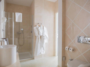 Отель Telegraaf, Autograph Collection