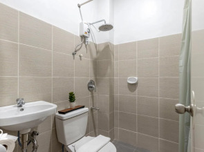 ZEN Rooms Basic Quiapo Manila