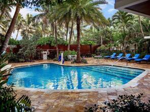 Sun Tower Hotel & Suites on the Beach