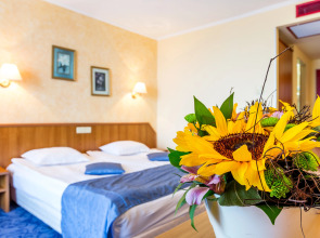 Saint George Hotel & Medical Spa