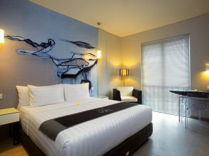 Loft Legian Hotel