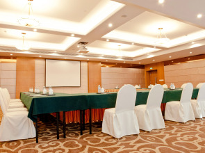 Holiday Inn Shanghai Pudong by IHG