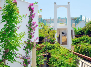 Отель Siesta Beach & Apart