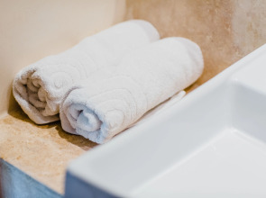 Napa Plaza Hotel - Adults Only