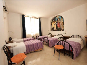 Barbara House - Guest House