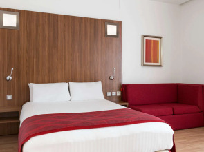 Ramada Encore by Wyndham Leicester City Centre