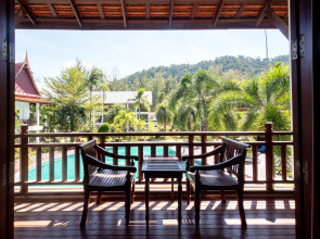 Royal Lanta Resort & Spa