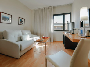 Отель Сatalonia Barcelona Beach