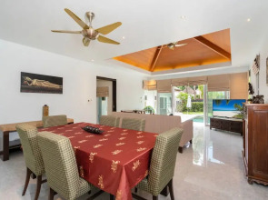 Tropical 3BR Pool Villa Morning Forest