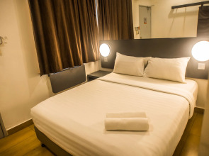 Tune Hotel KLIA Aeropolis