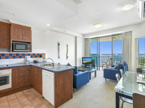 Crystal Bay on the Broadwater