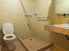 Nichols Airport Hotel