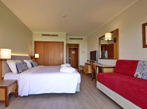 Holiday Inn Algarve Albufeira by IHG