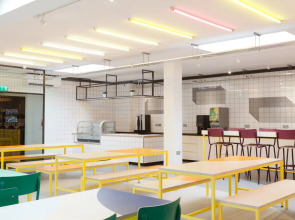 Via Limehouse - Hostel