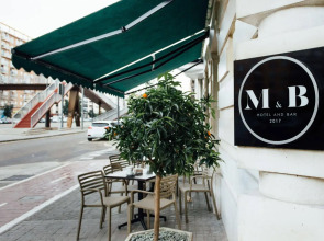 Отель Malcom and Barret