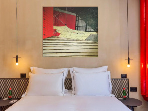 Brown Brut Seafront Hotel