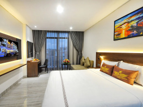 Crown Nguyen Hoang Hotel