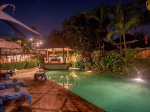 Gajah Biru Bungalows Hotel