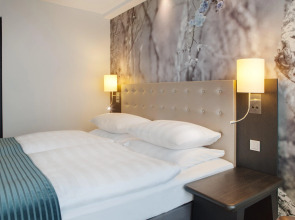 Отель Premier Inn Berlin Alexanderplatz